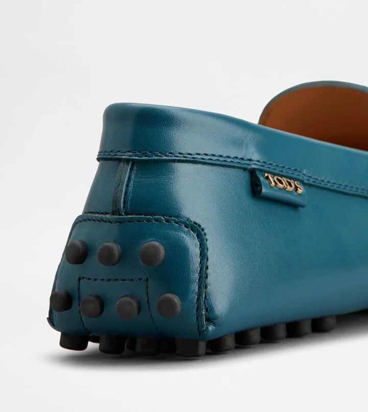 Gommino Driving Shoes in Leather - Image 5