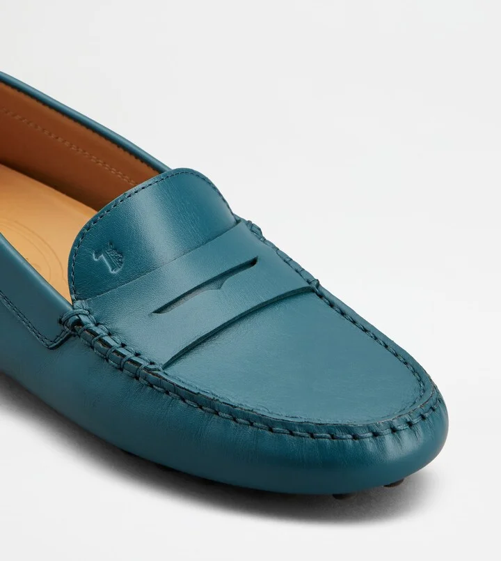 Gommino Driving Shoes in Leather - Image 6