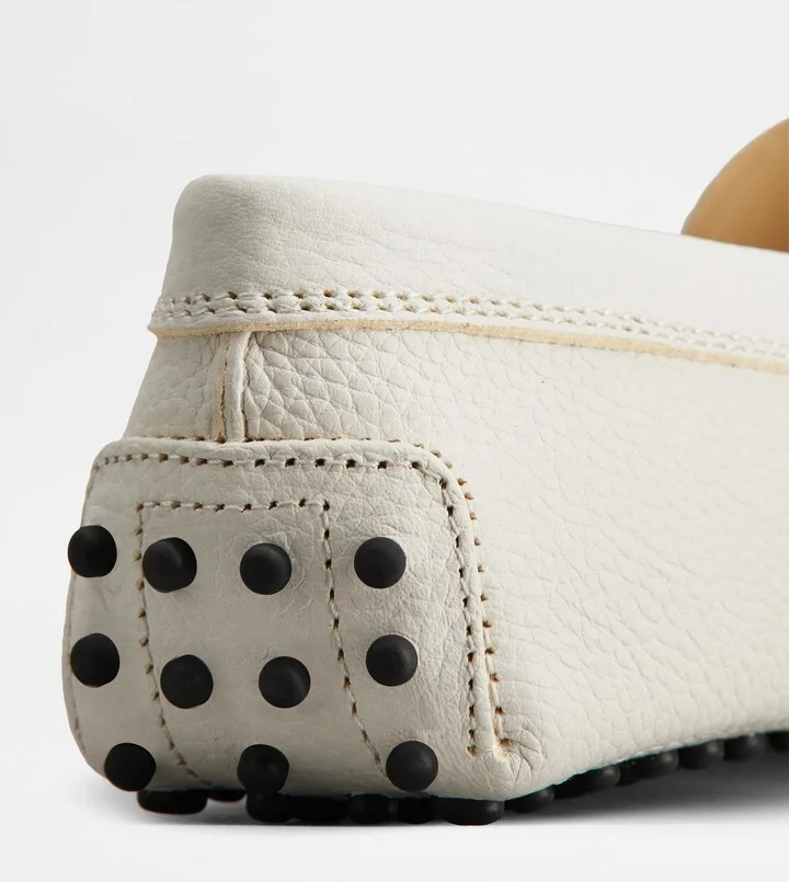 Gommino Driving Shoes in Leather - Image 5