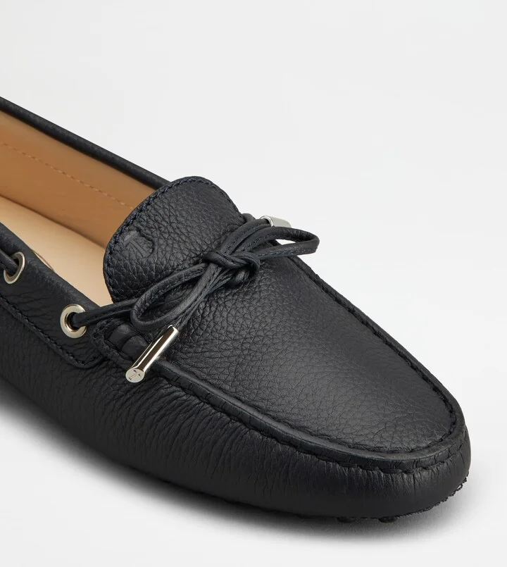 Gommino Driving Shoes in Leather - Image 6