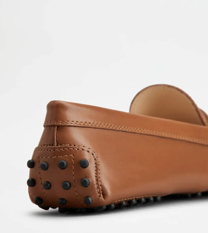Gommino Driving Shoes in Leather - Image 6