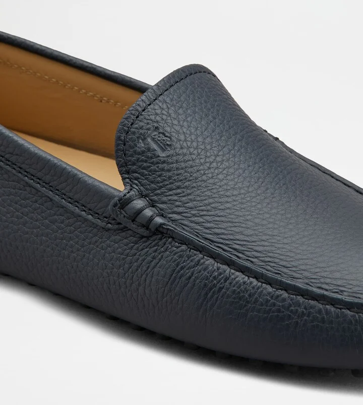 Gommino Driving Shoes in Leather - Image 6