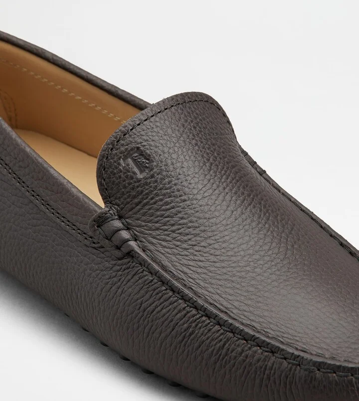 Gommino Driving Shoes in Leather - Image 6