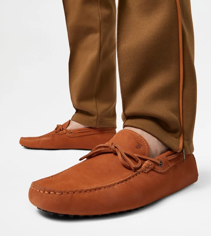 Gommino Driving Shoes in Nubuck - Image 7