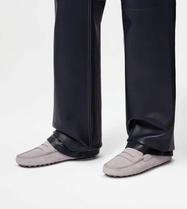 Gommino Driving Shoes in Suede - Image 8