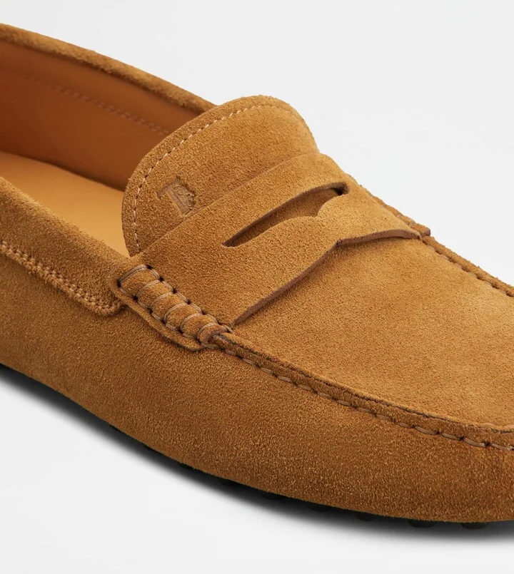 Gommino Driving Shoes in Suede - Image 6