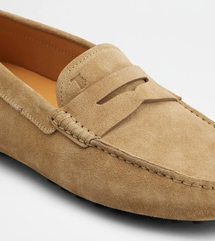 Gommino Driving Shoes in Suede - Image 6