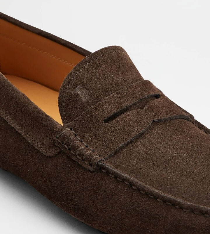 Gommino Driving Shoes in Suede - Image 6