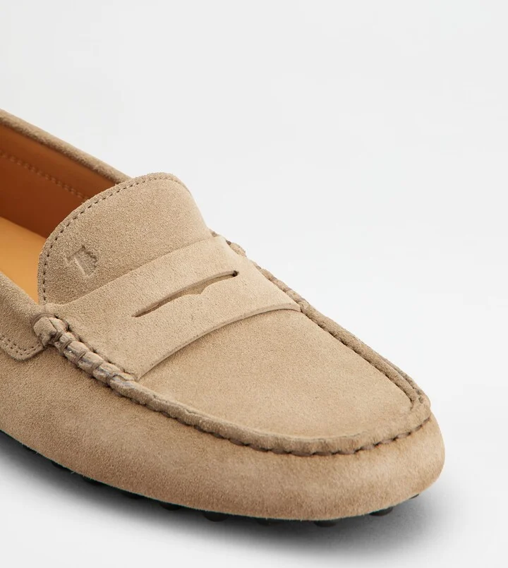 Gommino Driving Shoes in Suede - Image 6