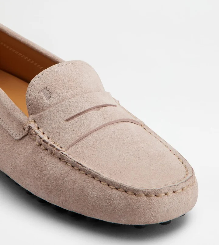 Gommino Driving Shoes in Suede - Image 6