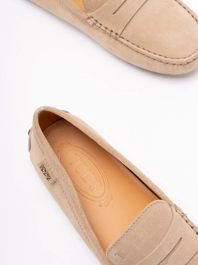 `Gommino` Driving Shoes In Suede - Image 2