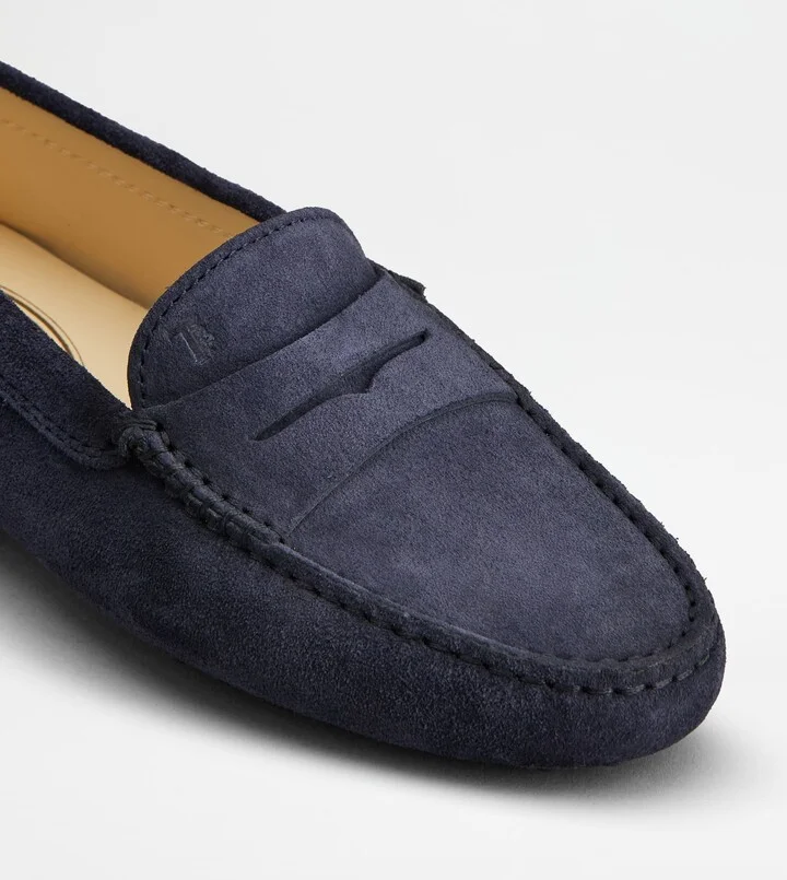Gommino Driving Shoes in Suede - Image 6
