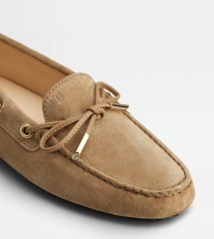 Gommino Driving Shoes in Suede - Image 6