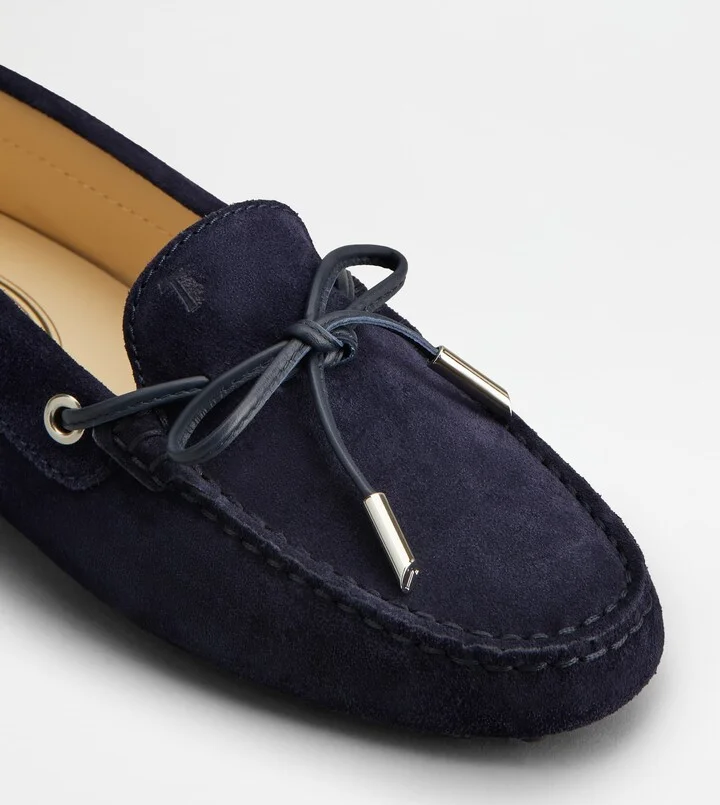 Gommino Driving Shoes in Suede - Image 6