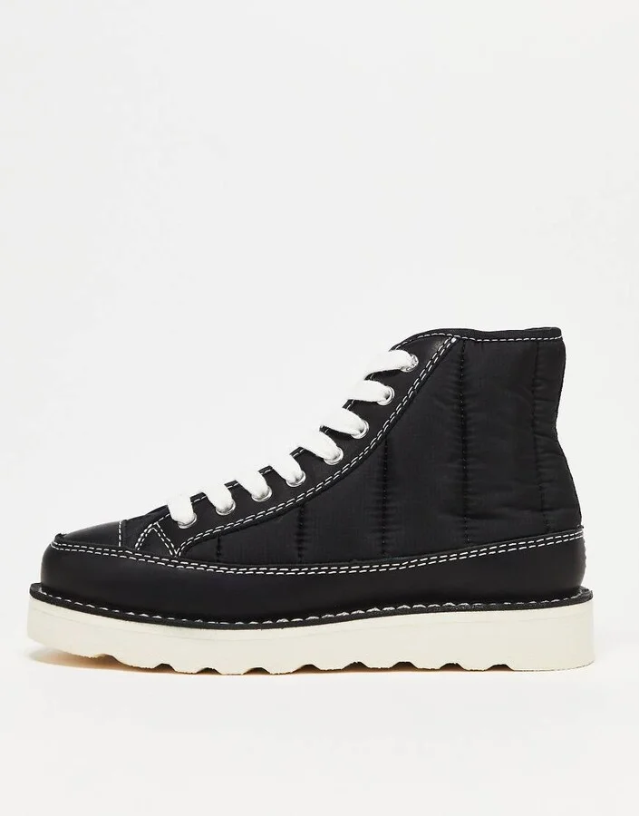 Good News Roopa quilted boots in black