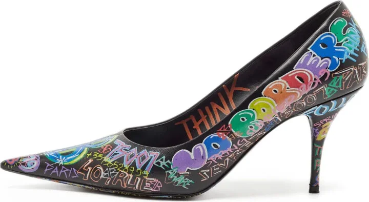 Graffiti Print Pointed-Toe Pumps