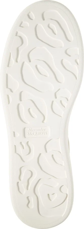 Grainy Leather Oversize Sneaker - Image 6