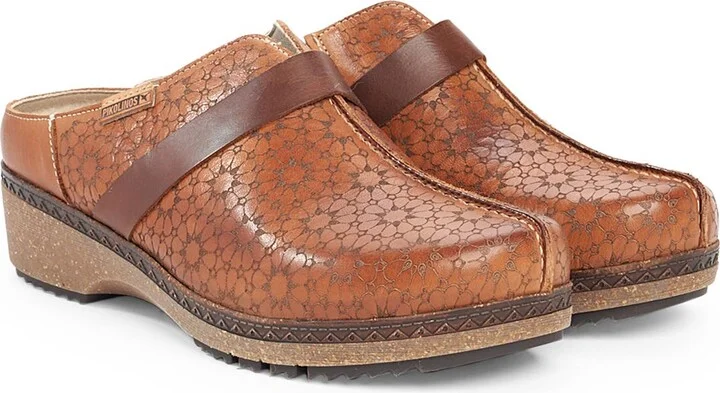 Granada Floral Embossed Clog