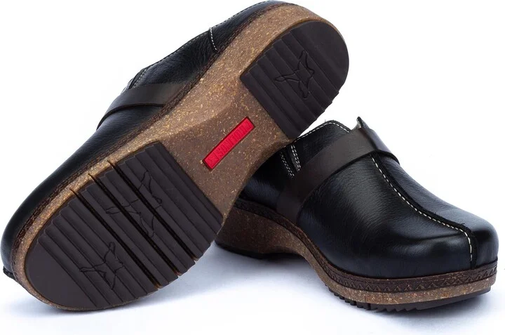 Granada Water Repellent Clog - Image 8