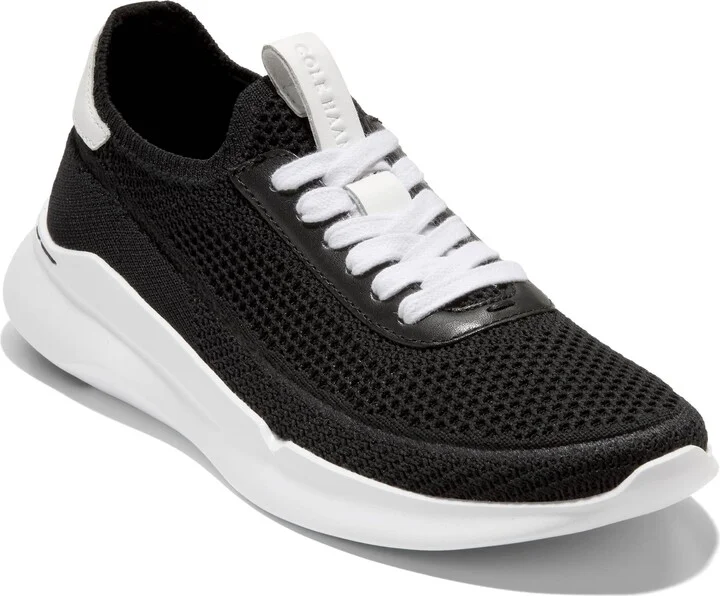 BLACK KNIT/ WHITE