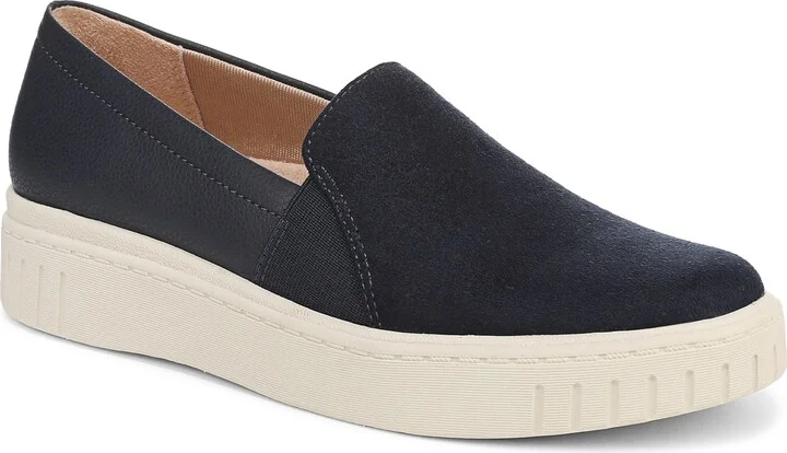 Grandeur Slip-On Sneaker