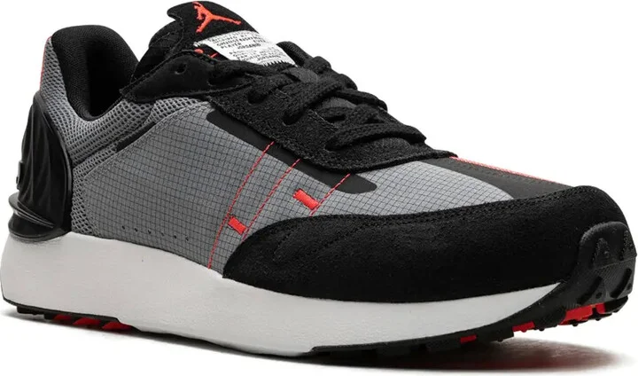 Granville Pro "Cool Grey Infrared" sneakers - Image 2