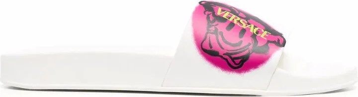 Graphic logo-print slides