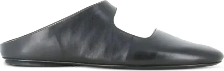 Graphic-Opening Leather Flat Mules