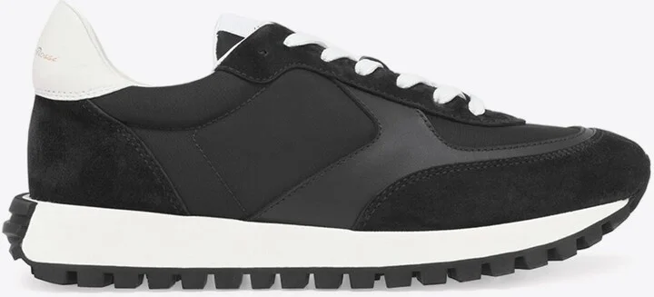 Gravel Low-Top Sneakers