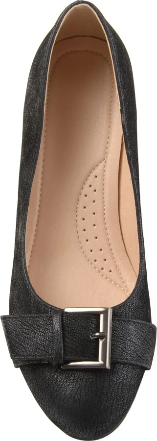 Grayson Wedge Pump - Wide Width - Image 5