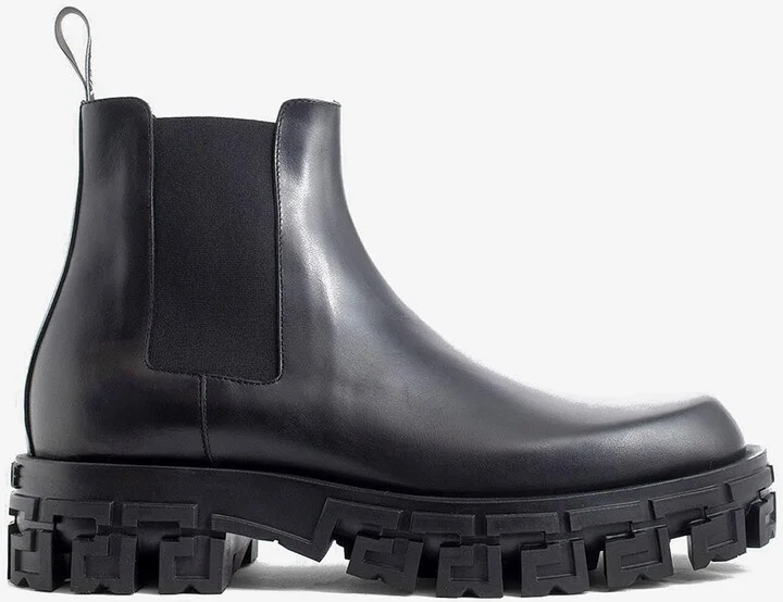 Greca Chelsea Boots in Calf Leather
