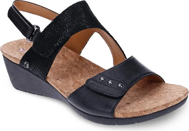 Grenada Sandal - Medium Width In Black