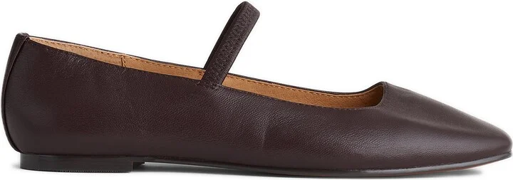 Greta Mary Jane Flat