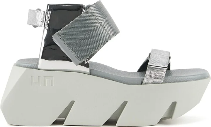 Grey / Silver