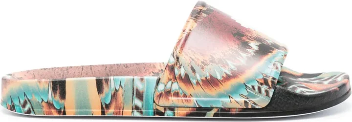 Grizzly Wings logo-embossed slides