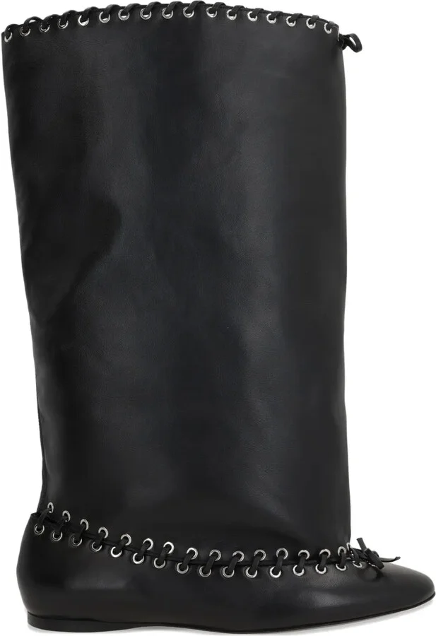 Grommet boots