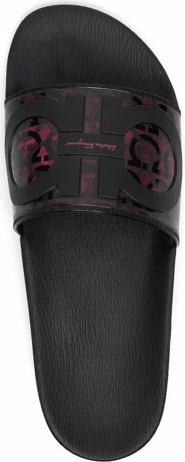 Groove logo-embossed sliders - Image 4