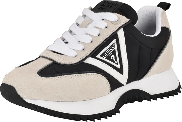 Black/White 001