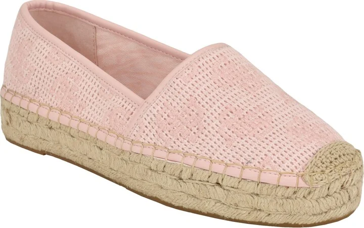 Guess Women's JOELYA Ballet Flat
