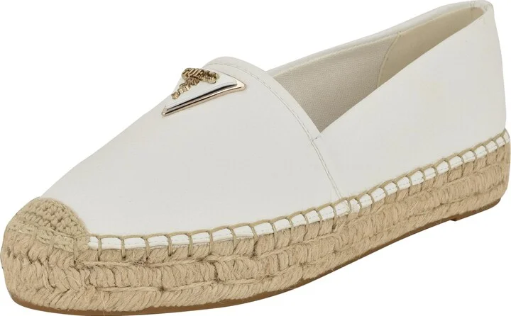 Guess Women's JOLANDY Ballet Flat