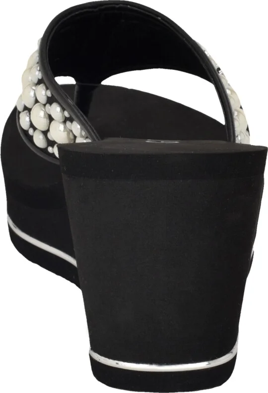Guess Women's Silus Embellished Platform Wedge Sandals - Image 7