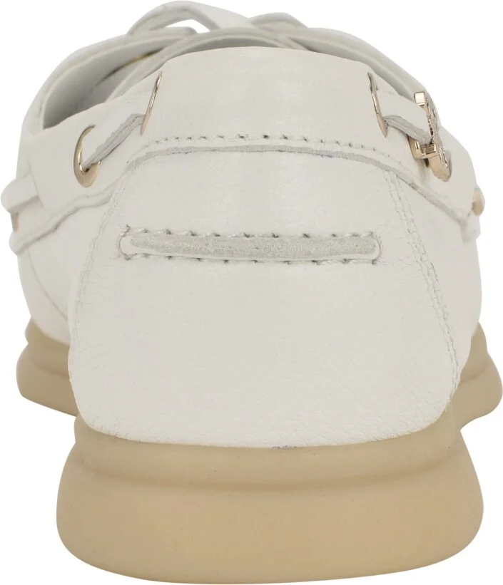 Guess Women's Yomaya Charms Boat Shoe Loafers - Image 8