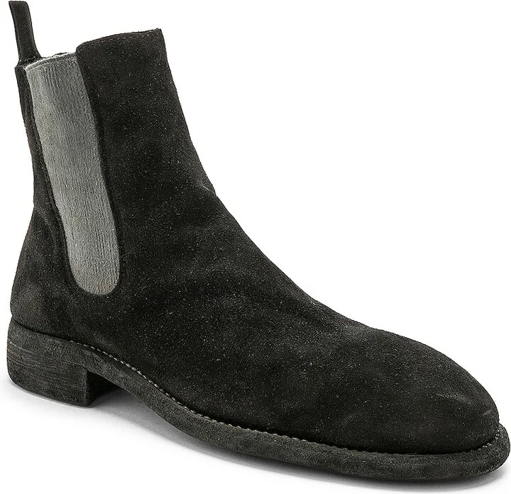 Guidi Suede Chelsea Boots in Black - Image 2