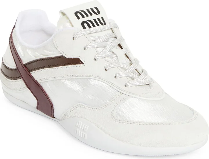 Gymnasium Low Top Sneaker