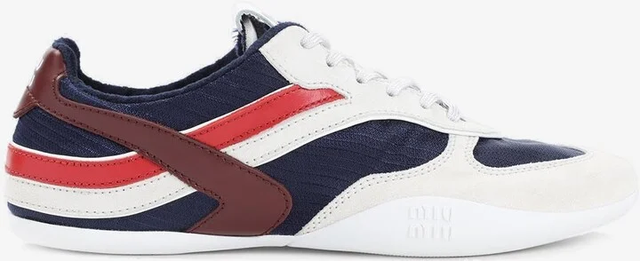 Gymnasium Low-Top Sneakers