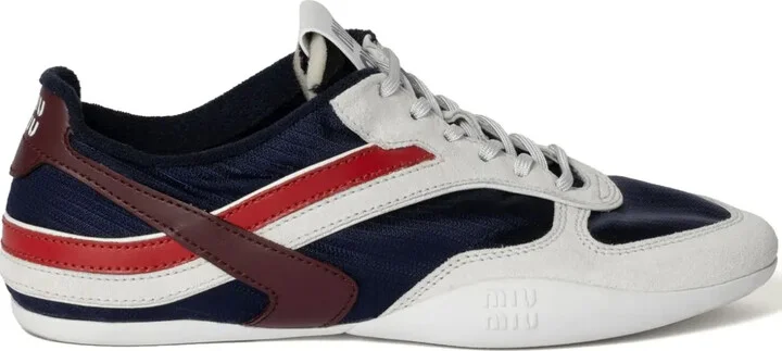 Gymnasium sneakers