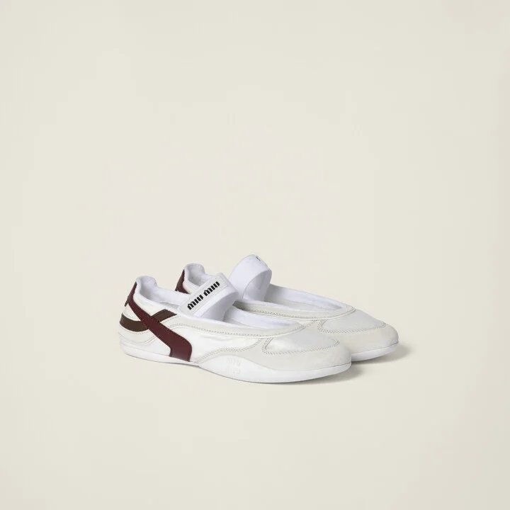 Gymnasium technical fabric and suede ballerinas