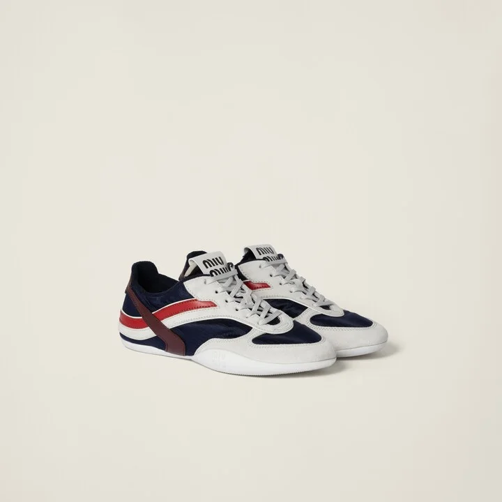 Gymnasium technical fabric and suede sneakers