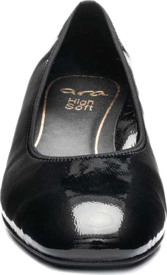 Gypsum Block Heel Pump - Image 4