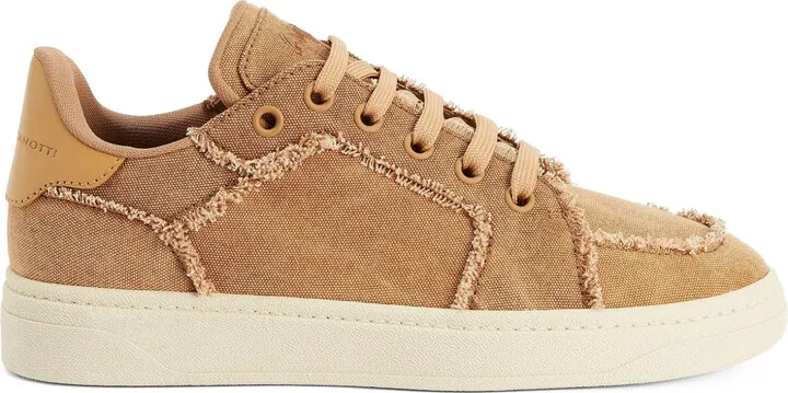 GZ94 frayed-detail low-top sneakers